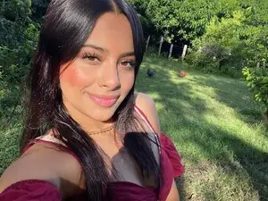 Myfreecams Live Sex Cam of Dulce_pink18