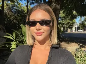 Myfreecams Nude Webcam of HolyMeow