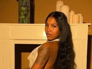 Myfreecams Sex Chat of Pocahonta_p