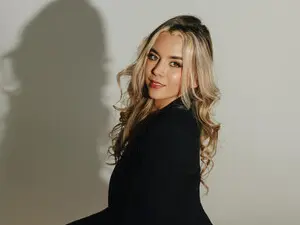 Myfreecams Sex Chat of Ela_blonde