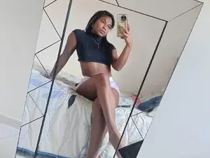 Myfreecams Adult Webcams of vivianlatina