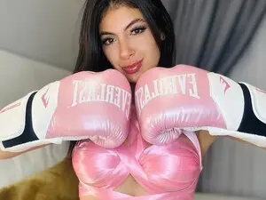 Myfreecams Watch Live Sex Cams of Isa_hernandez