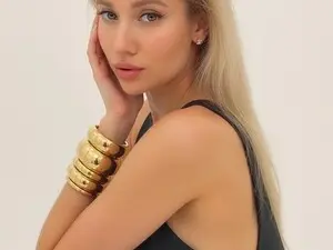 Myfreecams Sex Chat of Miss_Sylvia