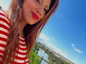 Myfreecams Free Live Porn of LunaVyxx