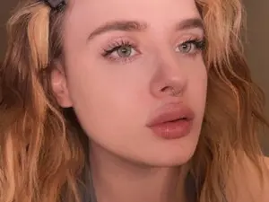 Myfreecams Private Sex Chat of AliceSins1