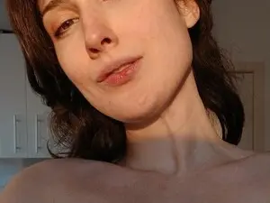 Myfreecams Sex Chat of MiaMoon123