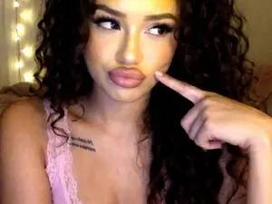 Myfreecams Watch Live Sex Cams of SeleneAurum
