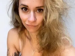 Myfreecams Sex Cam of Emmagracee_