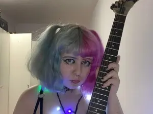 Myfreecams Free Porn Cam of CherryBounce