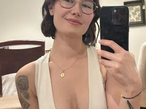 Myfreecams Live Sex Cam of honey28