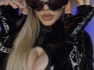 Myfreecams Live Sex Cam of Liya_Ray