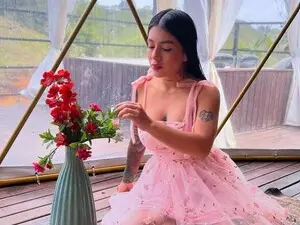 Myfreecams Live Sex Cam of yesicat