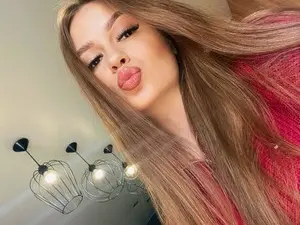 Myfreecams Live Sex of Chloe_Shine