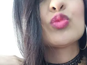 Myfreecams Live Sex Cam of SweetyHottie