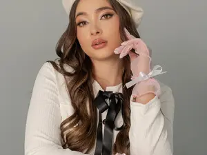 Myfreecams Free Live Porn of AlinaKravitz