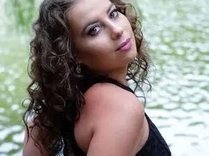 Myfreecams Adult Video Chat of PetiteAlissa