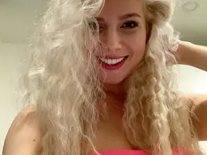 Myfreecams Sex Cam of KRISTEN_777