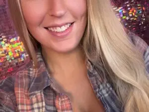 Myfreecams Adult Video Chat of Lucyallen4201