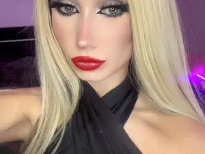 Myfreecams Nude Webcam of Isabella_baby