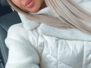 Myfreecams Sex Cam of Amelia_evanse