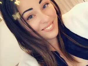 Myfreecams Live Sex Cam of SweetKitty