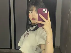 Myfreecams Live Sex Cam of Doyeeon