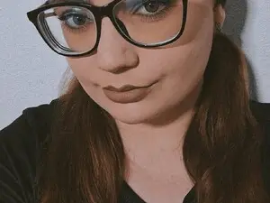 Myfreecams Live Sex Cam of Amiravyxen