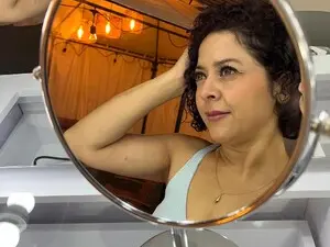 Myfreecams Sex Cam of Mila_Moans