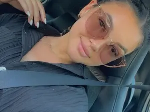 Myfreecams Live Sex Cam of Sabrinna_Sky