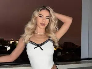 Myfreecams Best live sex cam show of ChloeVelvet