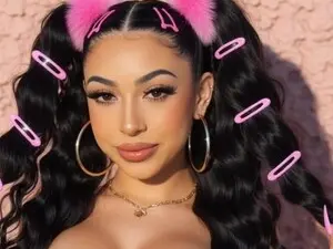 Myfreecams Free Live Porn of AnaisBloom