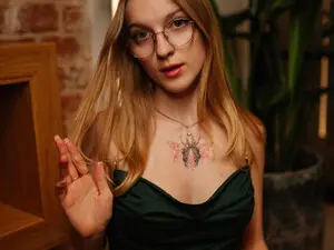 Myfreecams Best live sex cam show of BlondieMuse_