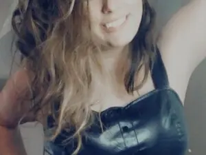 Myfreecams Free Porn Cam of QueenKayMarie