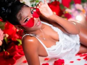 Myfreecams Watch Live Sex Cams of BellaaDajud