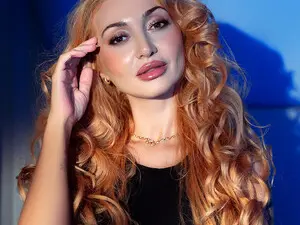 Myfreecams Live Sex of IvaRoberts