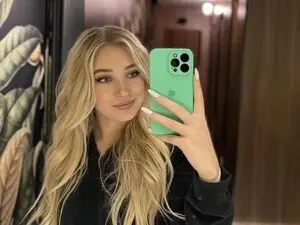 Myfreecams Best live sex cam show of SnowQueen1