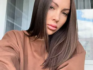 Myfreecams Live Sex Cam of AvaMercer