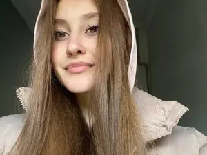 Myfreecams Private Sex Chat of Kamilochkaaa_