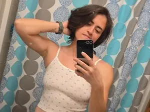 Myfreecams Live Sex Cam of MidwestEmoGirl