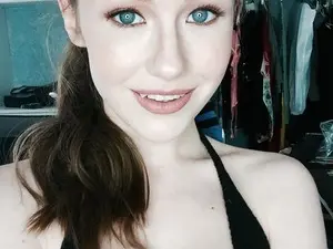 Myfreecams Nude Webcam of EmilyBloom