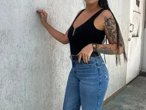Myfreecams Best live sex cam show of LorennaHdez