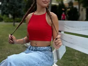 Myfreecams Nude Webcam of AileenKiss