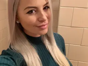 Myfreecams Adult Webcams of AnytaDoll