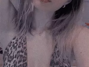 Myfreecams Live Sex of HotSexyLady_1