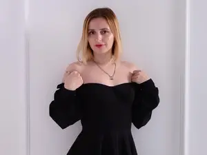 Myfreecams Watch Live Sex Cams of DerrieStar