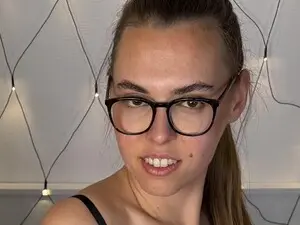 Myfreecams Live Sex of AriianaDoll