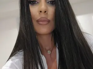 Myfreecams Adult Webcams of Rose4Lucy