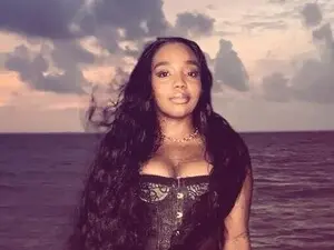 Myfreecams Live Sex Cam of Zobe_love