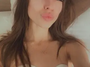 Myfreecams Live Sex Cam of laurensaenz