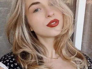 Myfreecams Live Sex Cam of DreamAlianna